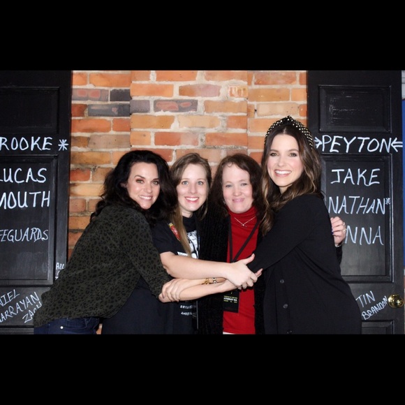 Meet your Posher, Rebekah - Picture 5 of 8